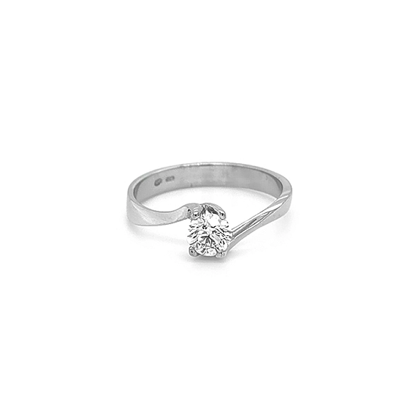 Gold Verlobungsring mit Diamant