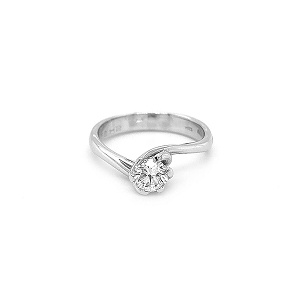 Gold Verlobungsring mit Diamant