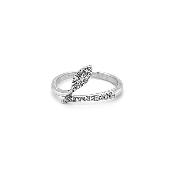 Goldring mit Diamanten