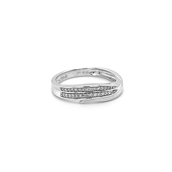 Goldring mit Diamanten