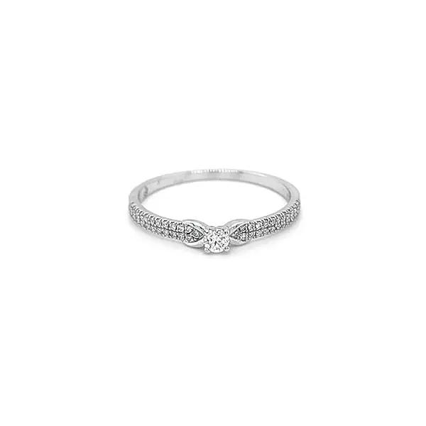 Verlobungsring aus Gold mit Diamanten