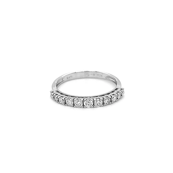 Goldring mit Diamanten