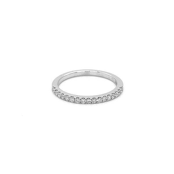 Goldring mit Diamanten