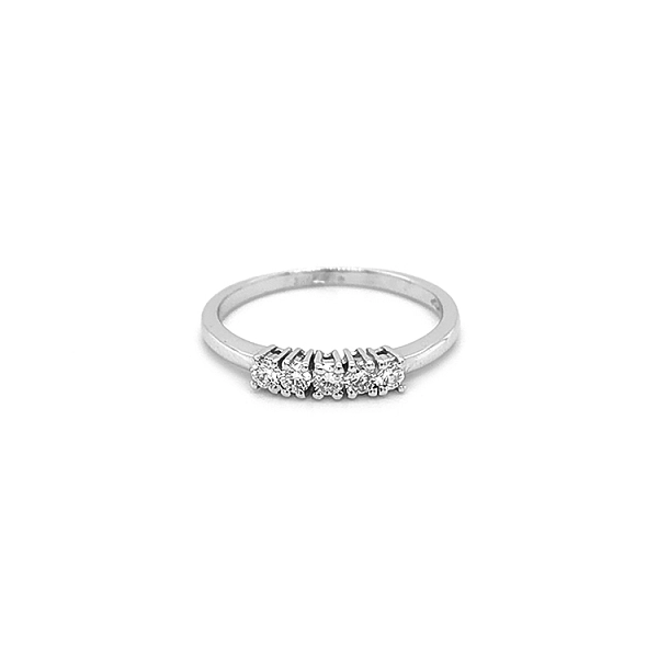Goldring mit Diamanten