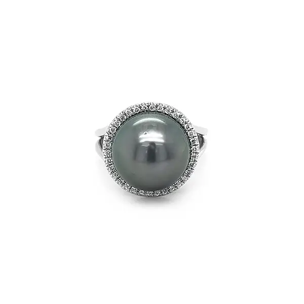 Goldring mit Naturperle und Diamanten