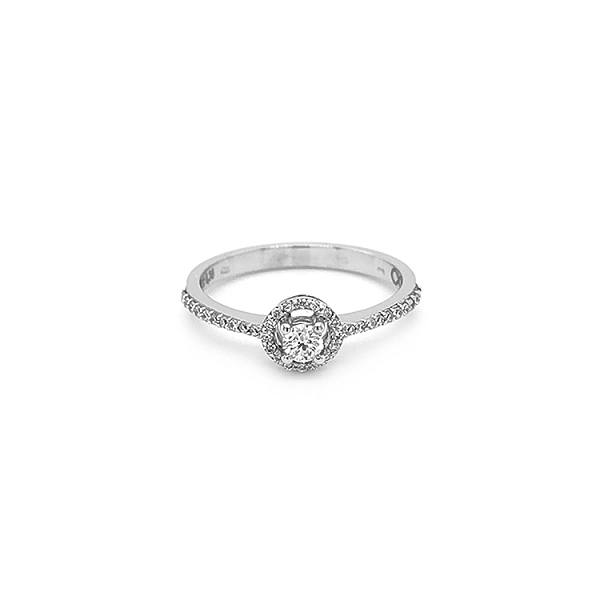 Verlobungsring aus Gold mit Diamanten
