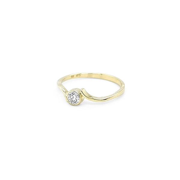 Gold Verlobungsring mit Diamant