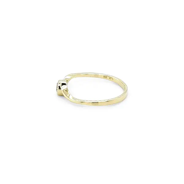 Gold Verlobungsring mit Diamant