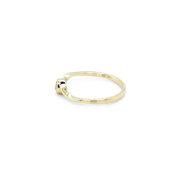 Gold Verlobungsring mit Diamant