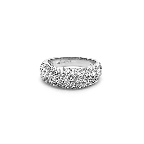 Goldring mit Diamanten