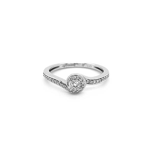 Verlobungsring aus Gold mit Diamanten