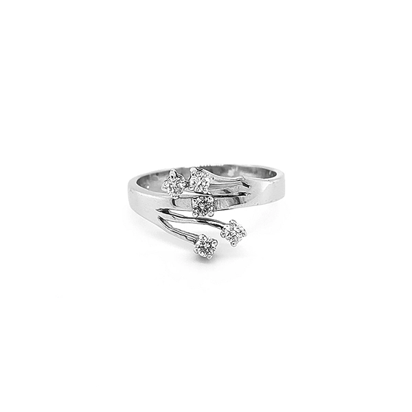 Goldring mit Diamanten