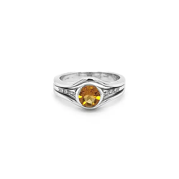 Goldring mit Citrin und Diamanten