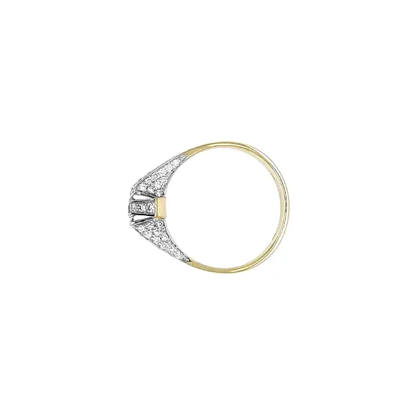 Goldring mit Diamanten