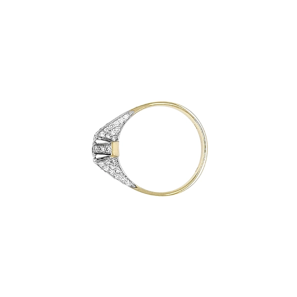 Goldring mit Diamanten