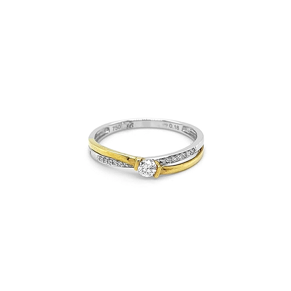 Verlobungsring aus Gold mit Diamanten