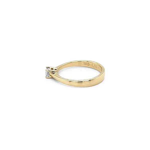 Gold Verlobungsring mit Diamant
