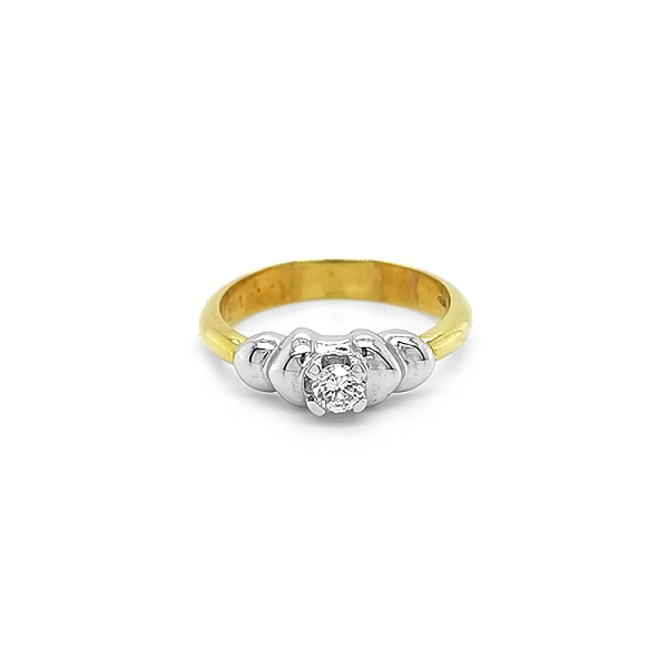 Gold Verlobungsring mit Diamant