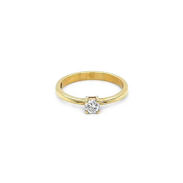Gold Verlobungsring mit Diamant