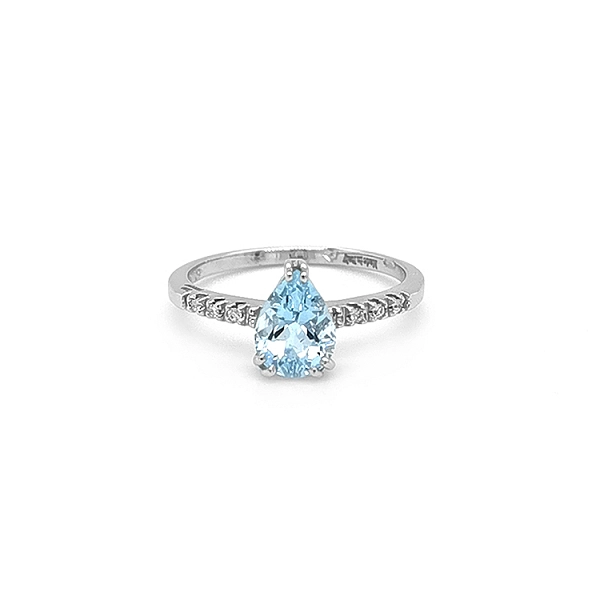 Goldring mit Aquamarin und Diamanten