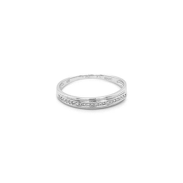 Goldring mit Diamanten