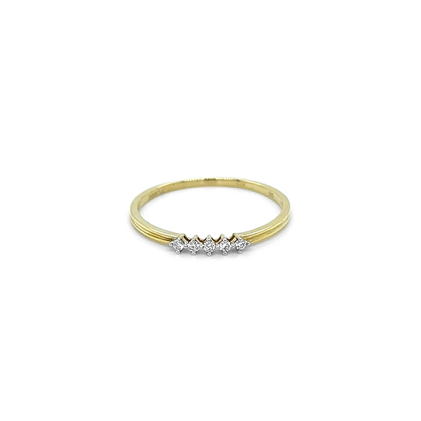 Goldring mit Diamanten