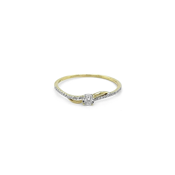 Verlobungsring aus Gold mit Diamanten