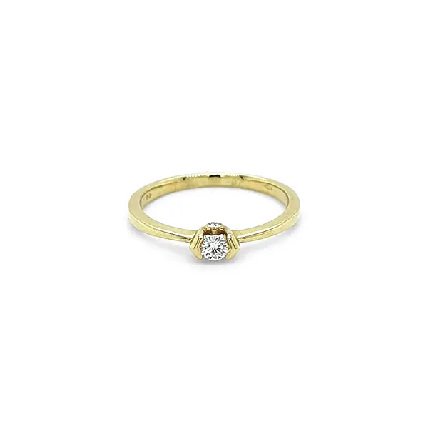 Gold Verlobungsring mit Diamant
