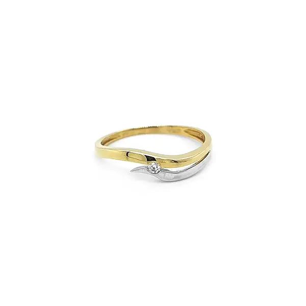 Goldring mit Diamant