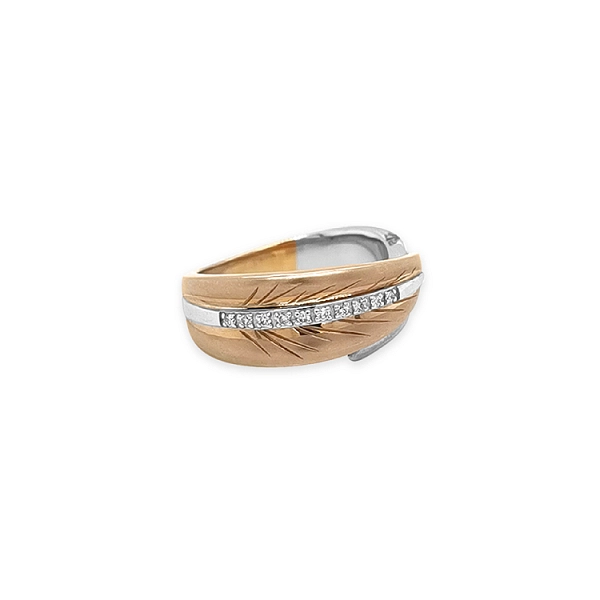 Goldring mit Diamanten