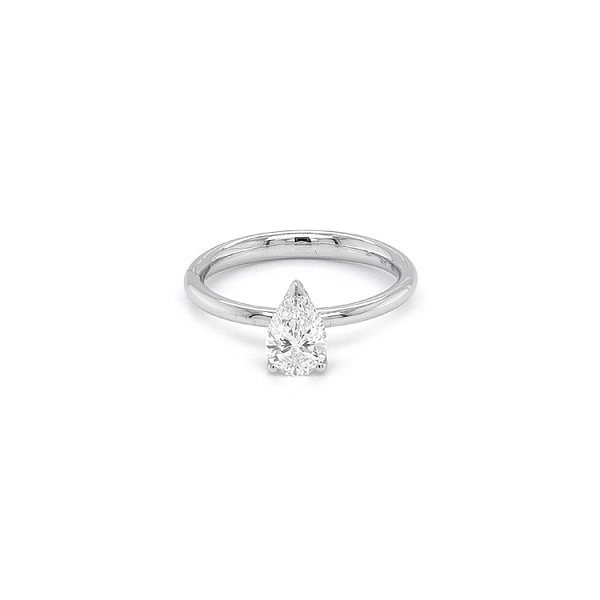 Verlobungsring aus Gold mit Diamant