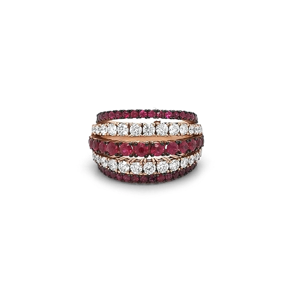 Goldring mit Rubinen und Diamanten
