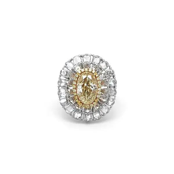 Goldring mit gelbem Fancy-Diamant
