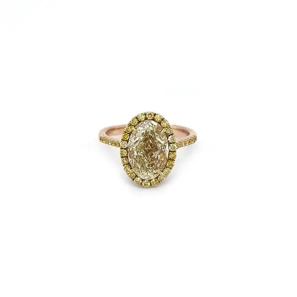Goldring mit gelbem Diamanten