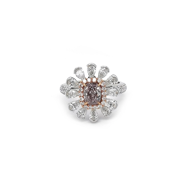 Goldring mit rosafarbenem Fancy-Diamanten