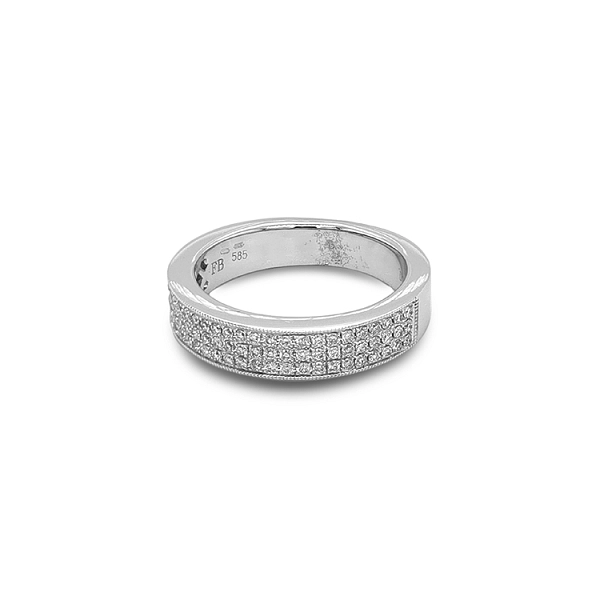 Goldring mit Diamanten