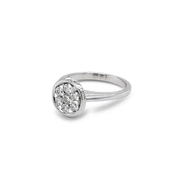 Goldring mit Diamanten