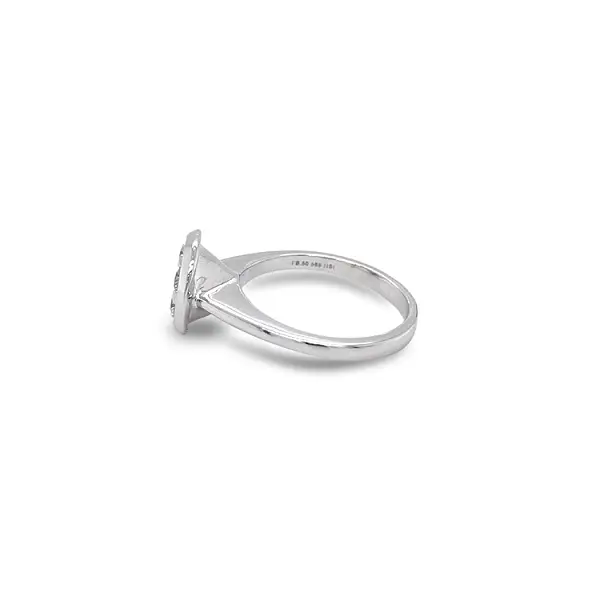 Goldring mit Diamanten