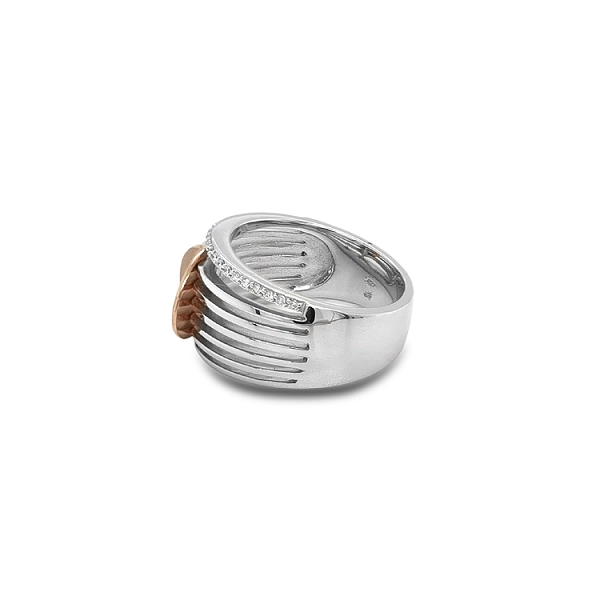 Goldring mit Diamanten