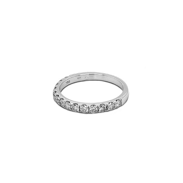 Goldring mit Diamanten