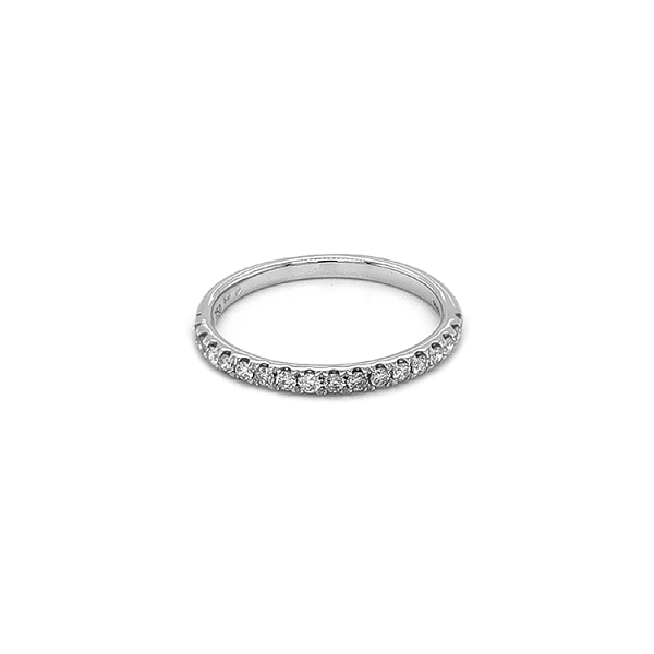 Goldring mit Diamanten