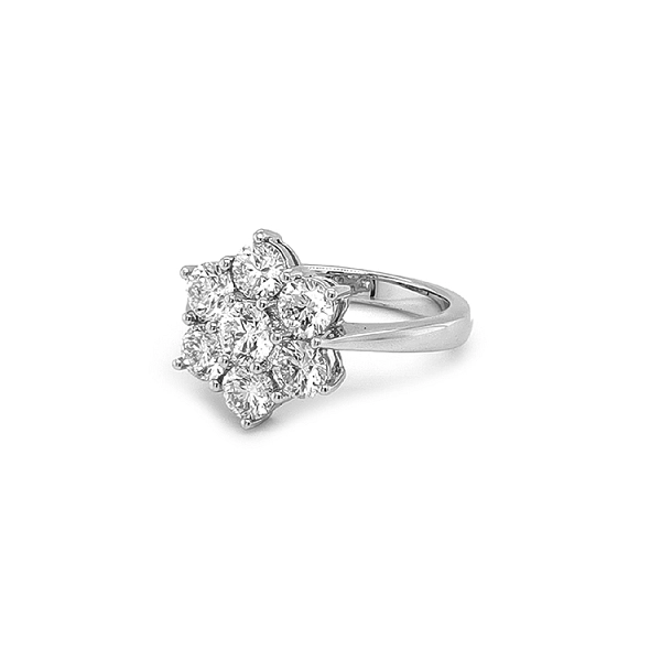 Goldring mit Diamanten