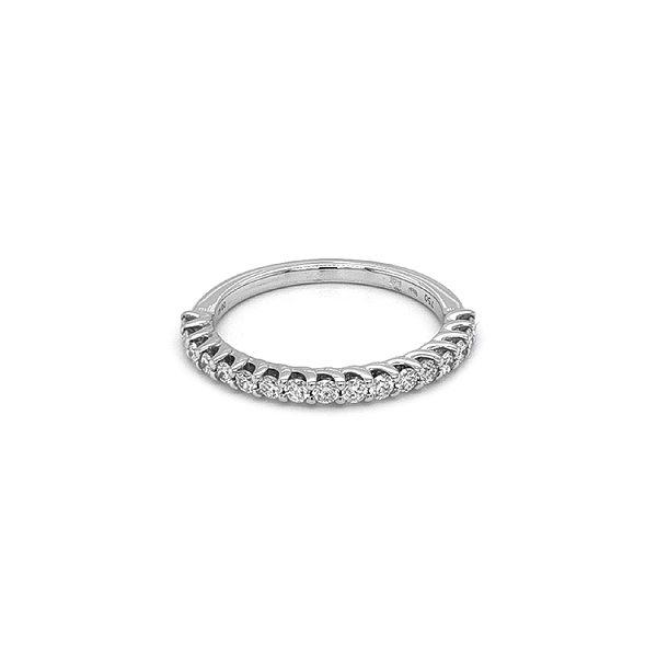 Goldring mit Diamanten