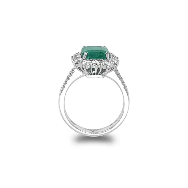 Goldring mit Smaragd und Diamanten