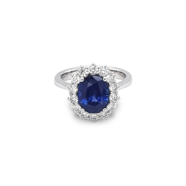 Goldring mit Saphir und Diamanten