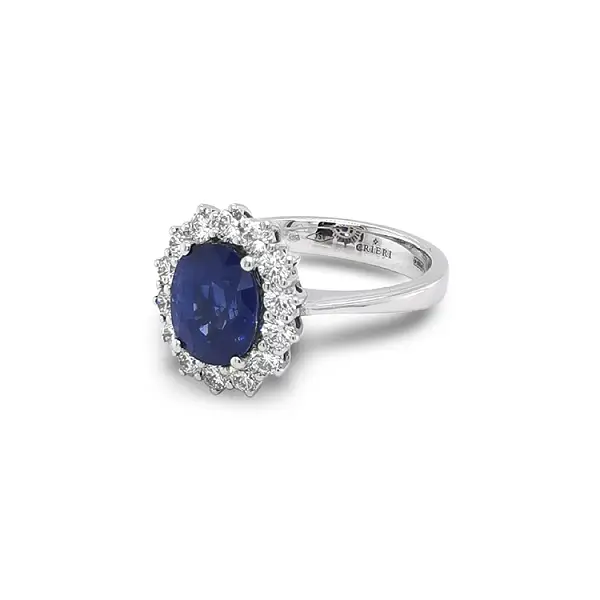 Goldring mit Saphir und Diamanten