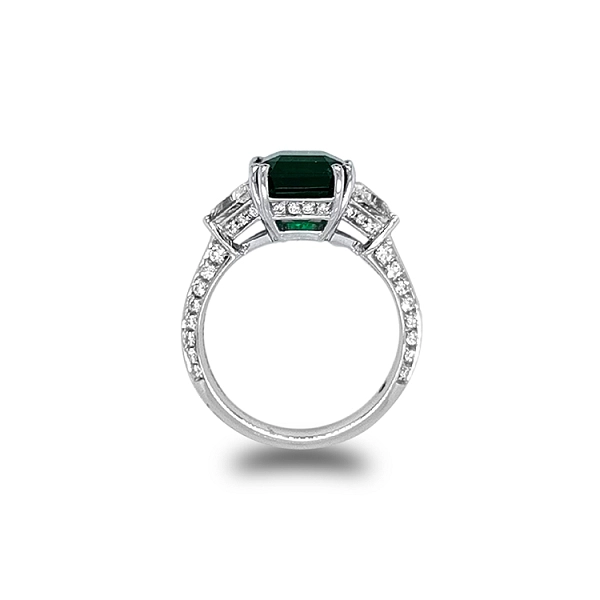 Goldring mit Smaragd und Diamanten
