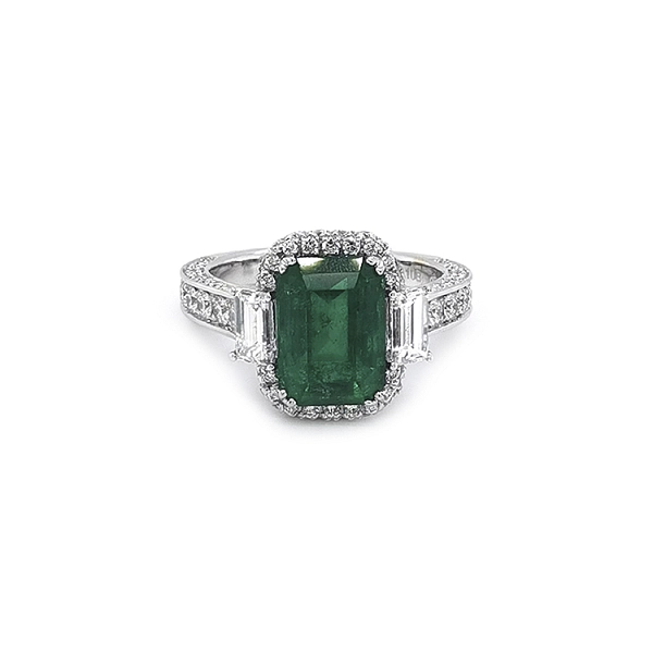 Goldring mit Smaragd und Diamanten