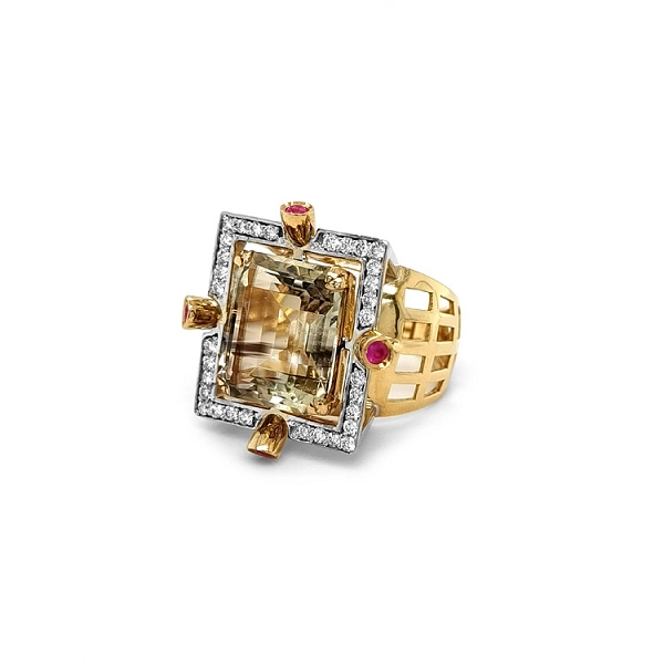 Goldring mit Topas und Diamanten