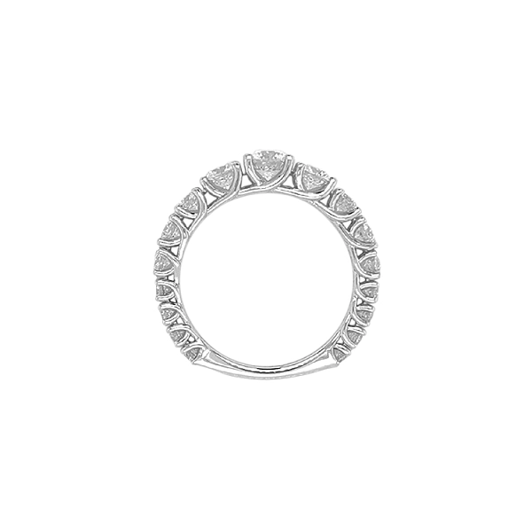 Goldring mit Diamanten